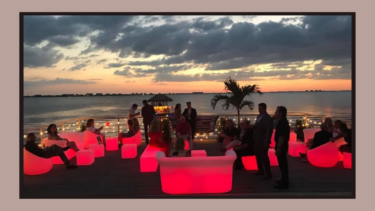 How Do Rentals for Parties in Toronto Enhance the Guest Experience? - Glowmi LED Furniture & Decor